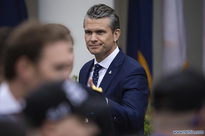 △好意思国国防部长赫格塞想（贵寓图）